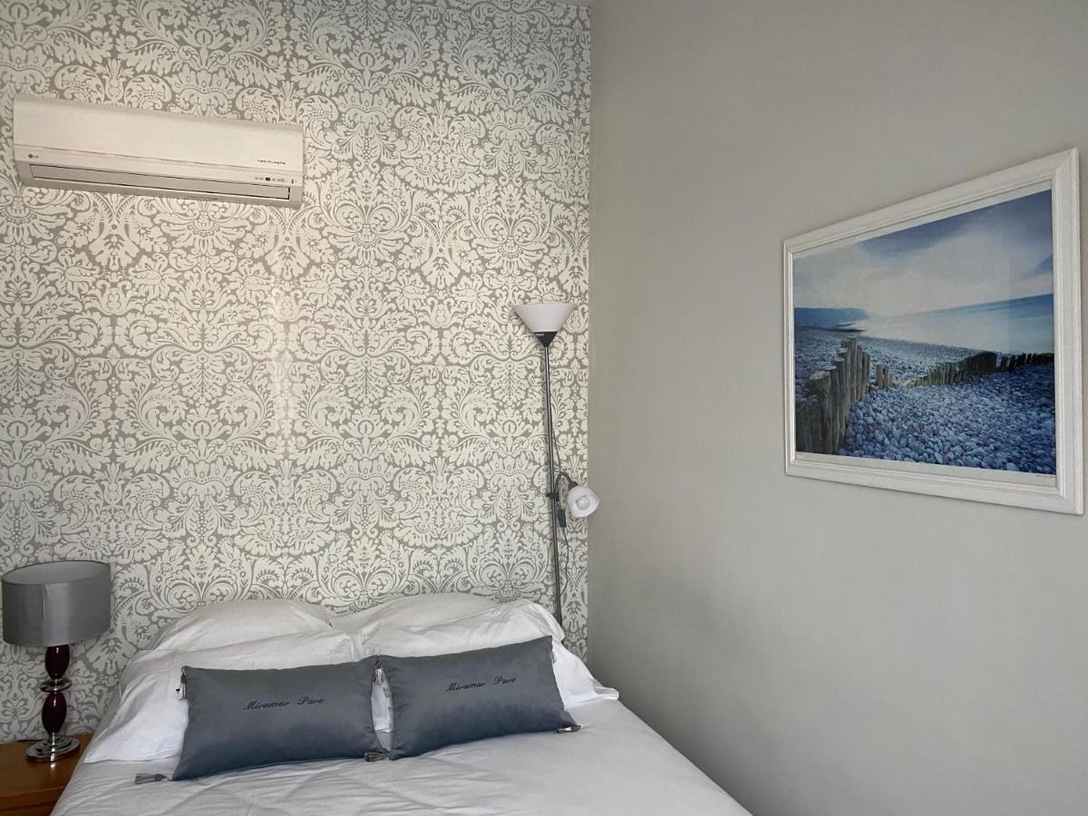ロワイヤン Miramar Parc Bed & Breakfast エクステリア 写真